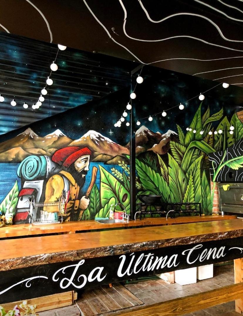 Moving Hostel Travel Bar San Carlos de Bariloche Ngoại thất bức ảnh