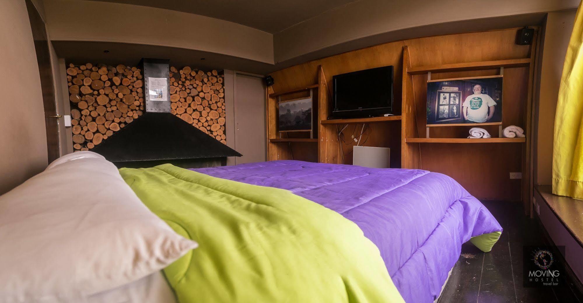 Moving Hostel Travel Bar San Carlos de Bariloche Ngoại thất bức ảnh