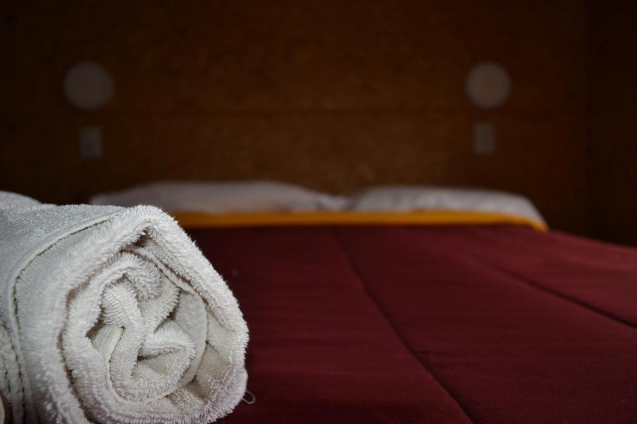 Moving Hostel Travel Bar San Carlos de Bariloche Ngoại thất bức ảnh