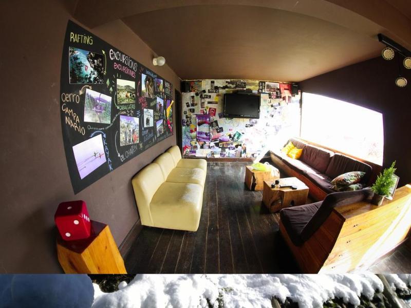Moving Hostel Travel Bar San Carlos de Bariloche Ngoại thất bức ảnh